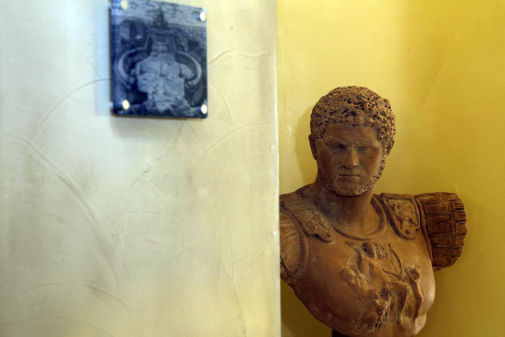 Myrome Vatican Eksteriør billede